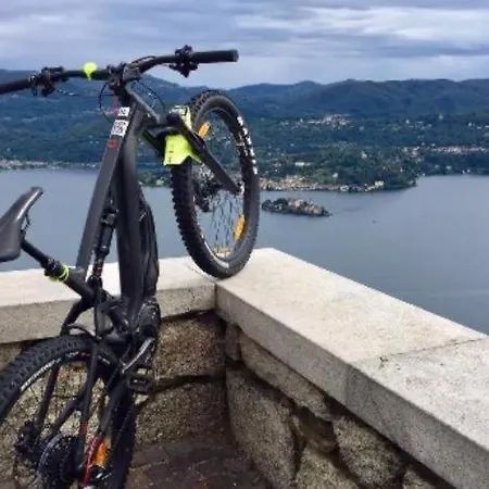 Orta Sulla Riva Del * Orta San Giulio