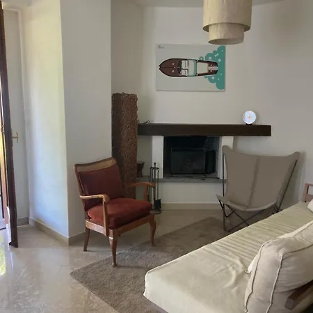 Orta Sulla Riva Del Holiday home *